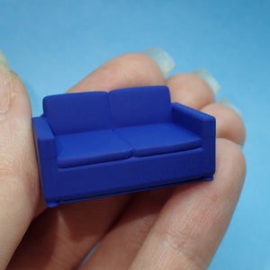 Contemporary 2 seat sofa, 1/48th scale