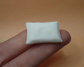 Pillow, 1/24th scale