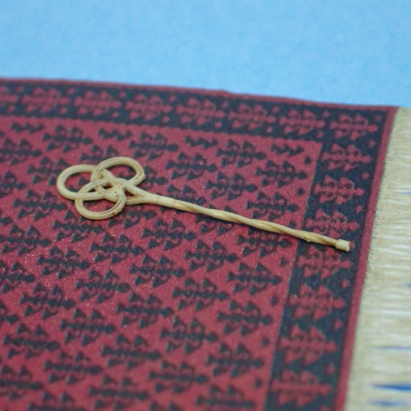 Carpet beater, 1/48th scale