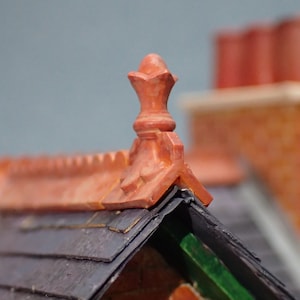 Dakdecor in bloemstijl, schaal 1/48