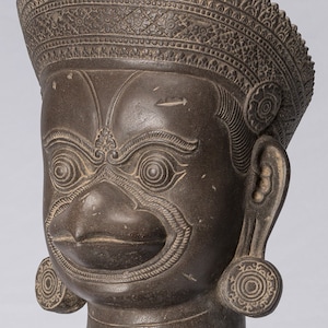 Garuda Statue - Antique Banteay Srei Style Stone Khmer Garuda Vishnu Statue - 56cm/22&quot;