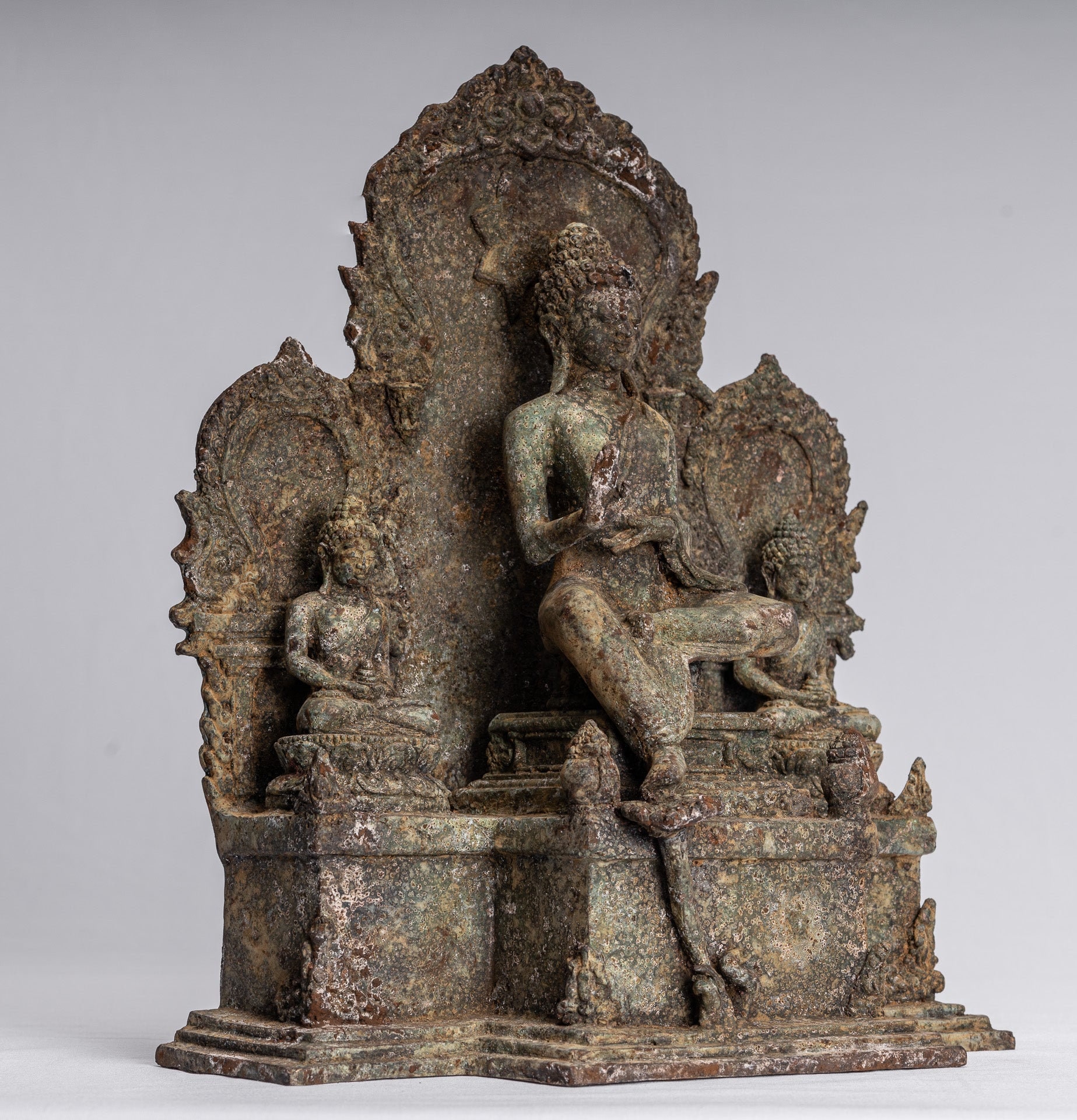 仏像 - アンティーク インドネシア スタイル ブロンズ ジャワ守護仏像