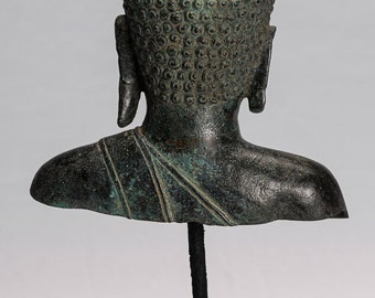 仏陀　仏頭　Buddha Head タイ　石仏 Bonhams : A very rare grey limestone head of Buddha