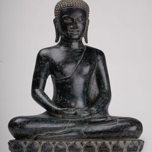 Buddha Statue - Antique Khmer Style Bronze Seated Meditation Buddha Statue - 42cm/17&quot;