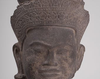 ジャヤヴァルマン像 - アンティーククメール様式の石造ジャヤヴァル