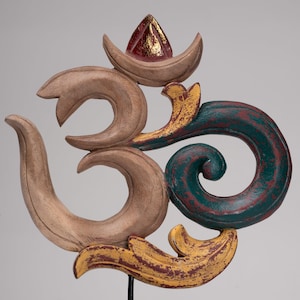 Om Statue - Mounted Indonesian Wood Om Statue - 29cm(12&quot;)
