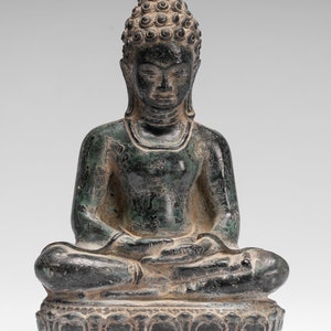 Buddha Statue - Antique Khmer Style Seated Bronze Phnom Da Meditation Buddha Statue - 20cm/8&quot;
