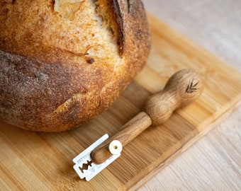 Bread scoring lame, Personalized baker gift, Sourdough bread baking tool, bread scorer