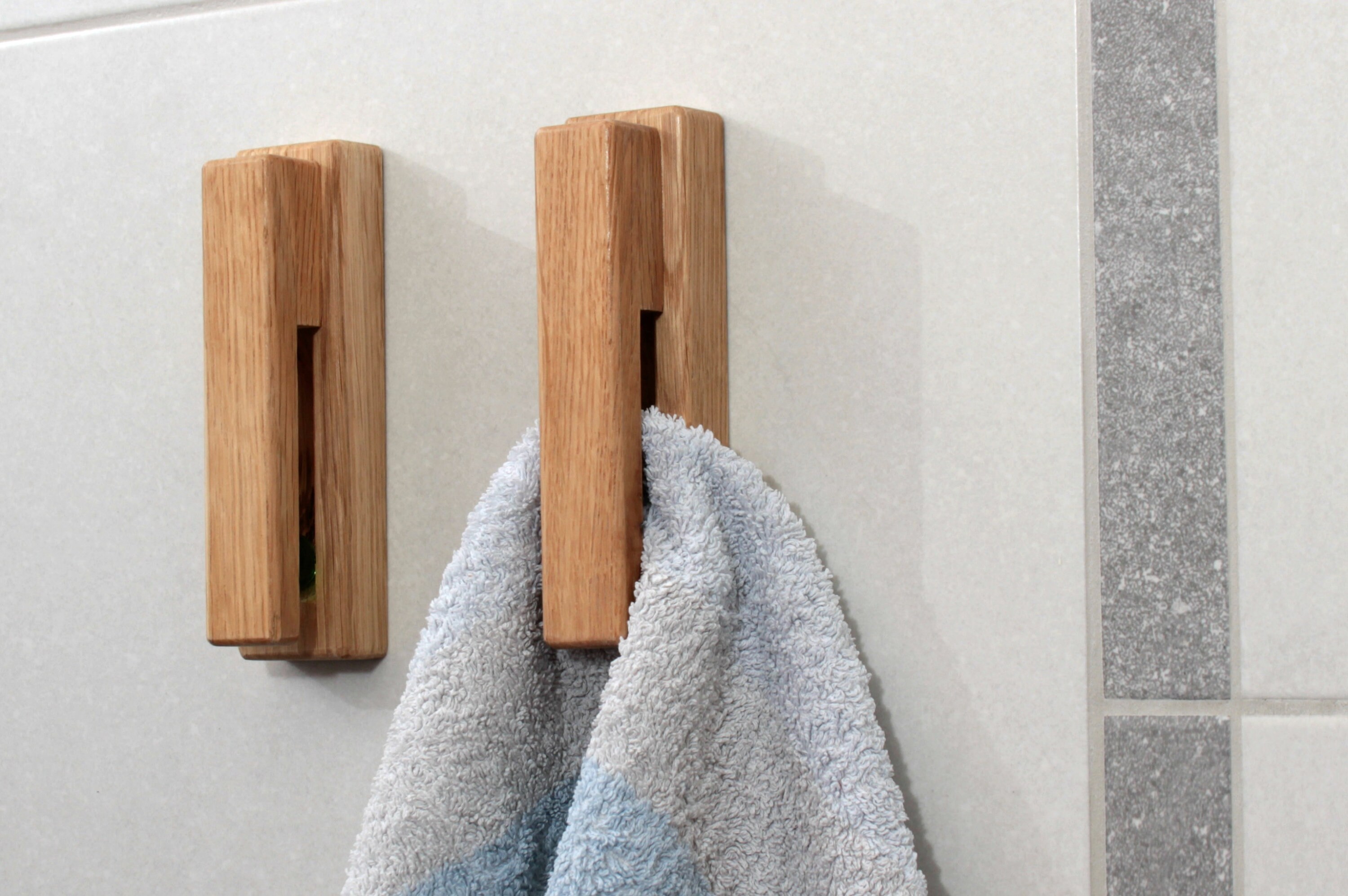 UMZi Wood Wall Hooks 2-Pack - Rustic Beech Wood Coat Hooks For Towels, Hats & More