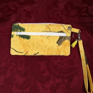 2-zip pouch with wrist strap