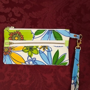 2-zip pouch with wrist strap