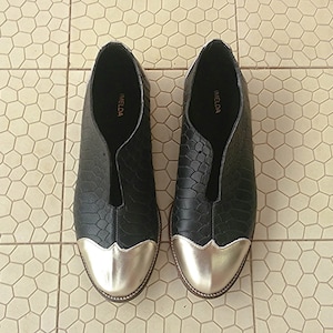 Sale Black Oxford Flat Shoes. Black and Gold oxford shoes Tie oxford shoes .Woman Oxford. Handmade by Imelda. image 4