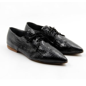 New, Handmade Vegan Black Oxford Shoes, Black Python Vegan Flat Shoes, Textured Oxford Shoes, Womens Oxford Vegan Shoes, Lace Up Oxfords