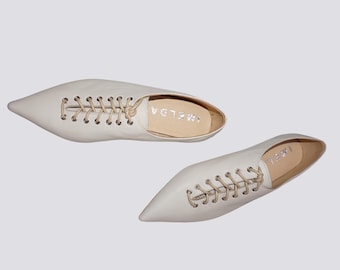 Pointed Toe Lace-Up Leather Flats – Handmade Stone Leather Oxford Shoes for Women