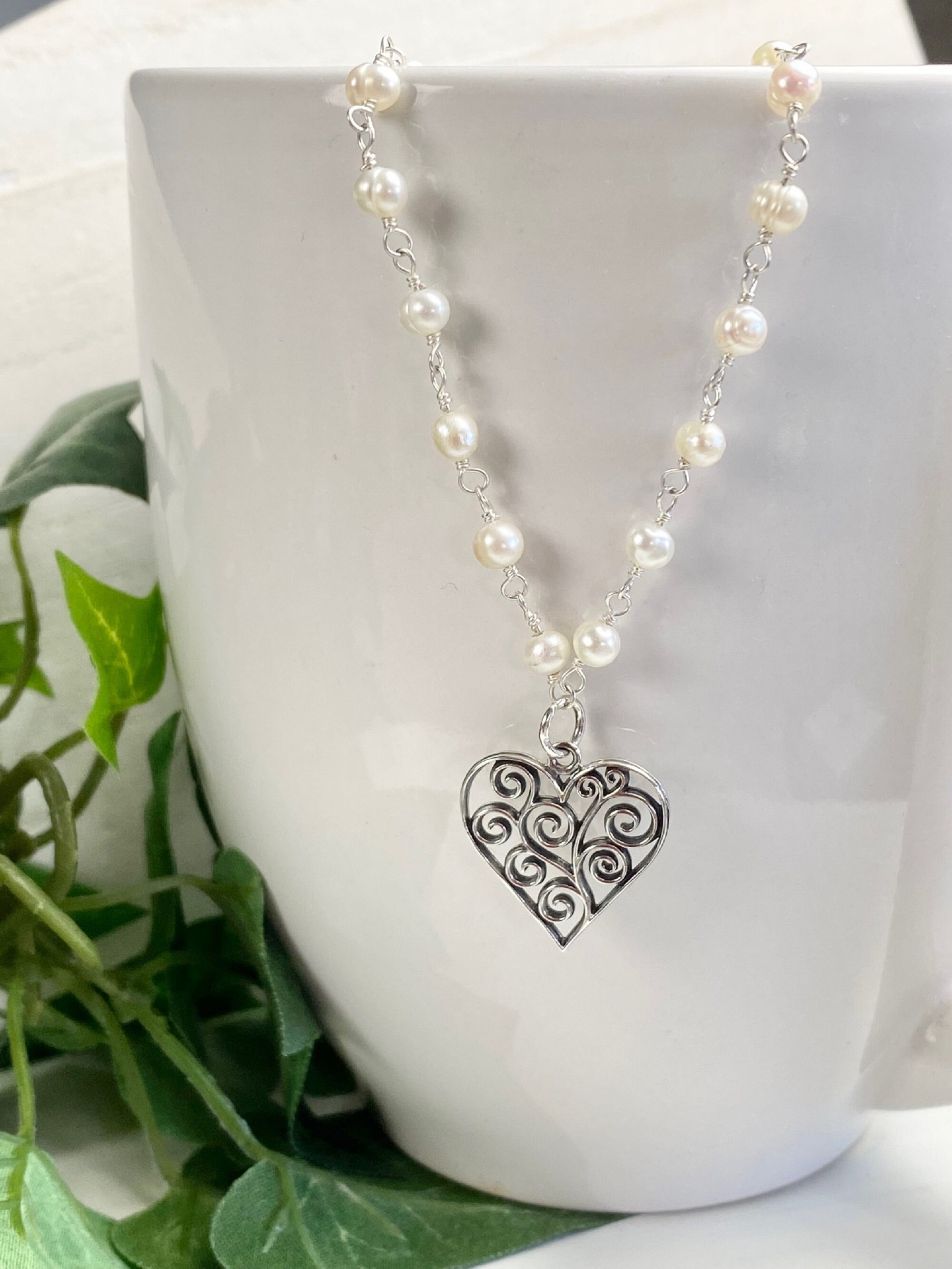 Heart Pendant Necklace - Pearl Necklace - Heart Jewelry