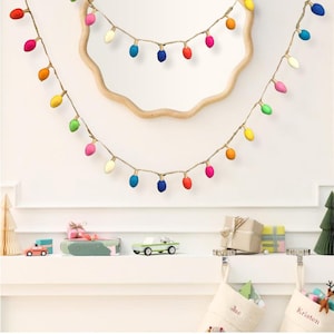 Felt Christmas Tree Light Garland- Christmas Mantel Decoration-Handmade Felted Wool Vintage Light Bulb- Holiday Christmas Garland Decoration