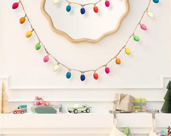 Felt Christmas Tree Light Garland- Christmas Mantel Decoration-Handmade Felted Wool Vintage Light Bulb- Holiday Christmas Garland Decoration