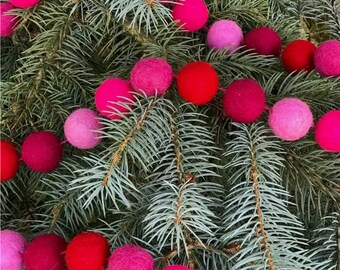 Handmade Hot Pink Ombre/Pretty in Pink Party/ Christmas Tree Felt Ball Garland -Pom Pom Garland-Holiday/Birthday Garland Decoration-5 Ft-60&quot;