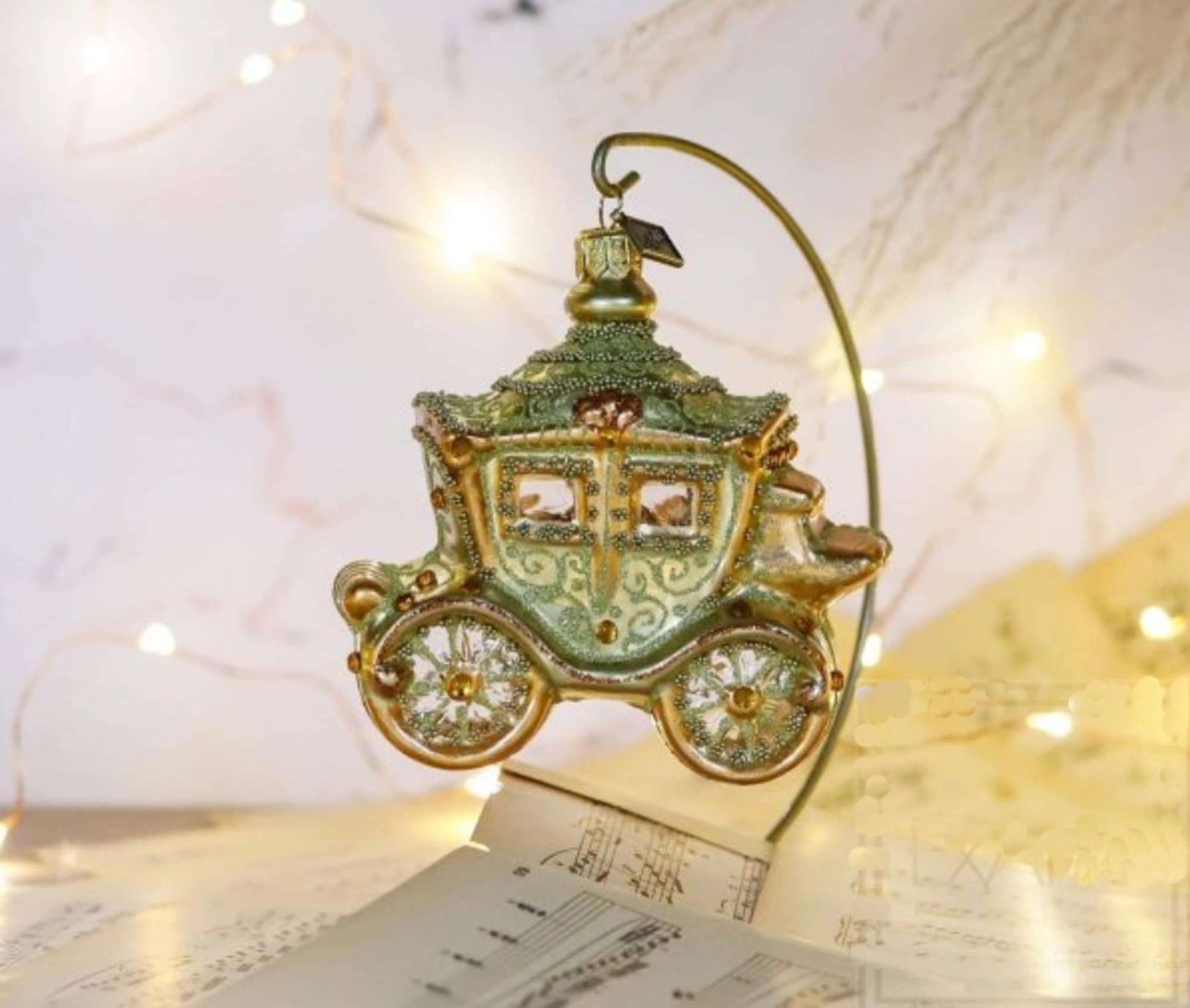 Handmade Hand Blown Glass Horse Carriage Christmas Ornamentstraight