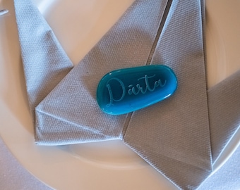 Magnetic Name sign, name tag in glass, gift for wedding guests