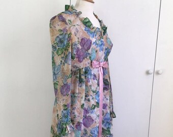 Lovely Vintage 1960's Pastel Floral maxi with long sleeves and frilled collar and cuffs