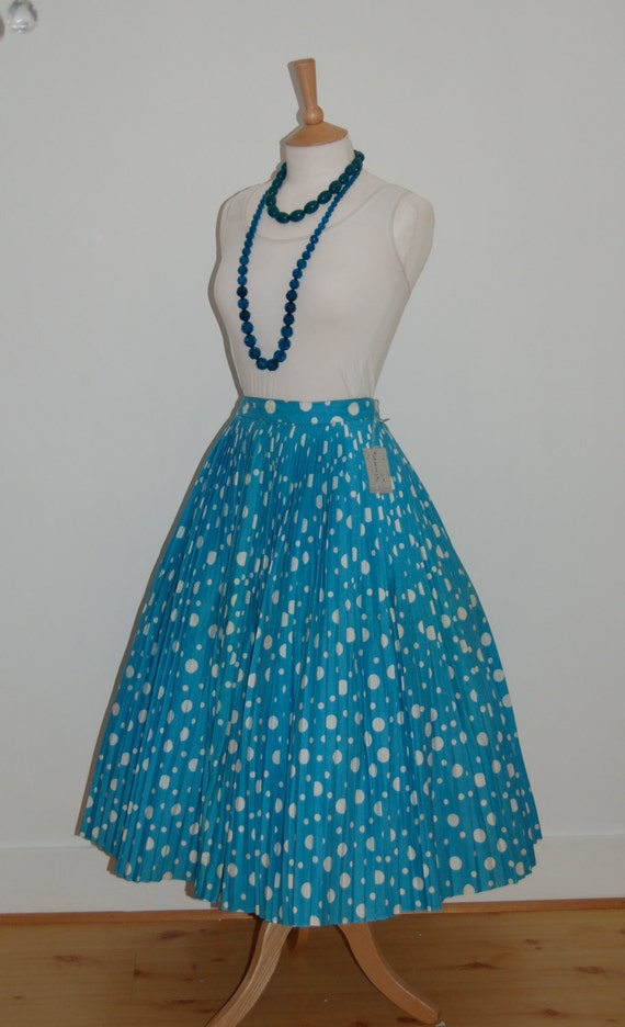 A Stunning 1950s Turquoise and White Polka Dot  T… - image 2