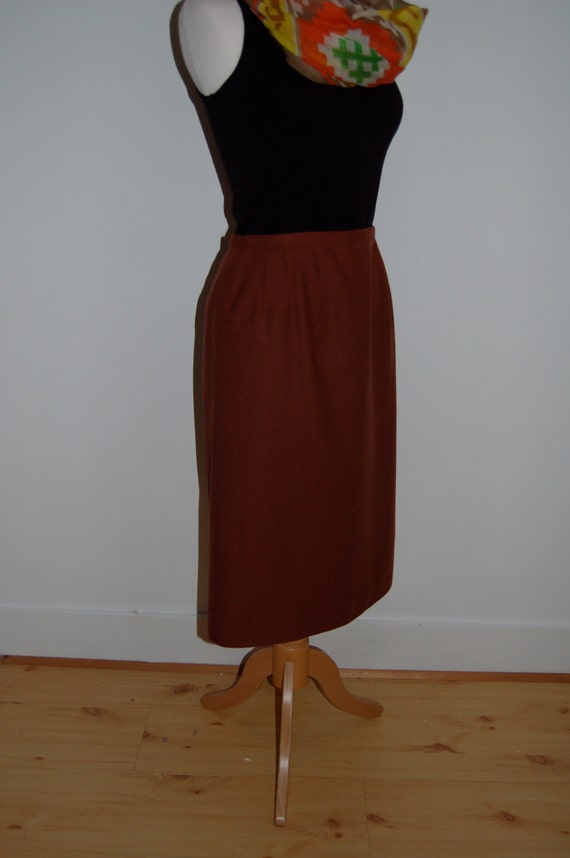 A lovely 1950s brown fitted Vintage pencil skirt - image 5