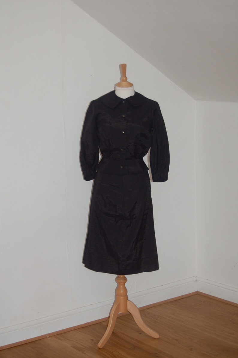 40's/50's shiny rayon skirt and jacket set with nipped waist, puff sleeve jacket image 1