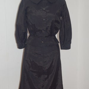 40's/50's shiny rayon skirt and jacket set with nipped waist, puff sleeve jacket image 2