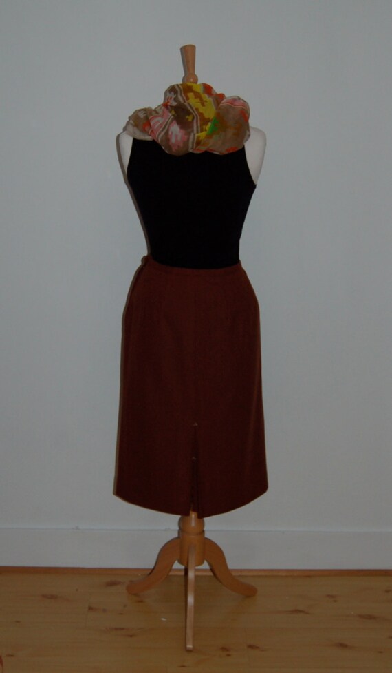 A lovely 1950s brown fitted Vintage pencil skirt - image 4