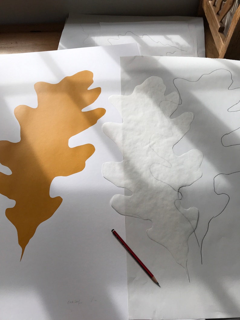 Oak leaf giant silhouette yellow ochre original screenprint minimalist botanical imagem 2