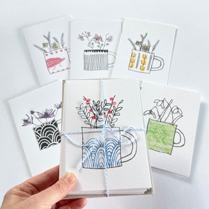 Lot de 6 petites tasses pour toutes les occasions.