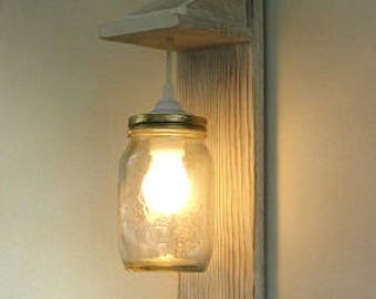 Reclaimed wood sconce, wall lamp Mason Jar lighting