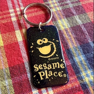 Vintage 80s Sesame Place Cookie Monster Sparkle Metal Keychain Ring Jim Henson