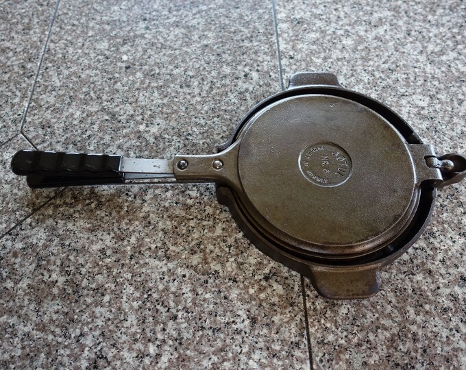 Jotul No. 6 Cast Iron Heart Shaped Waffle Maker Etsy