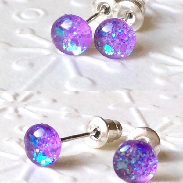 Teny tiny violet stud earrings,glitter stud earrings,tiny stud earrings,resin stud earrings,glass stud earrings,stud earrings,
