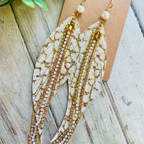 Freshwater pearl gold white sparkle rhinestone feather leather earring/boho glamour dangle earring/long leather earringFreshwater pearl gold