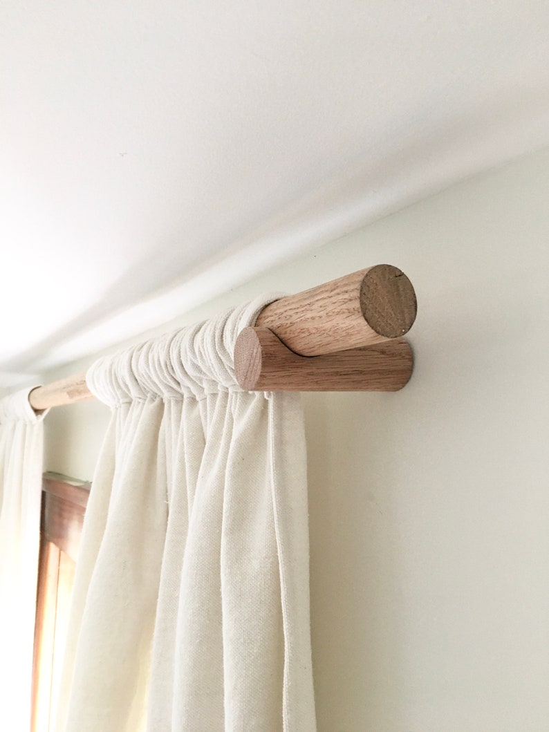 Paire De Supports Pour Tringle à Rideaux En Bois – Diamètre 35 Mm, Couleur Noyer, 18 Cm De Projection