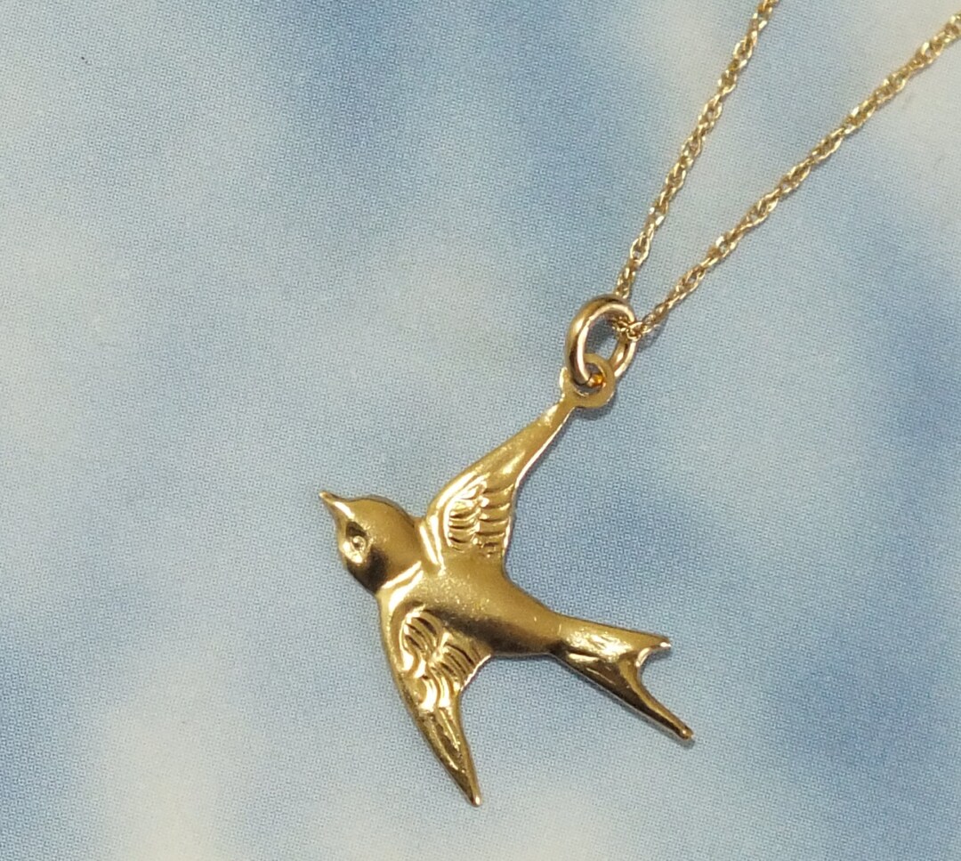 Dainty bird necklace Clearance