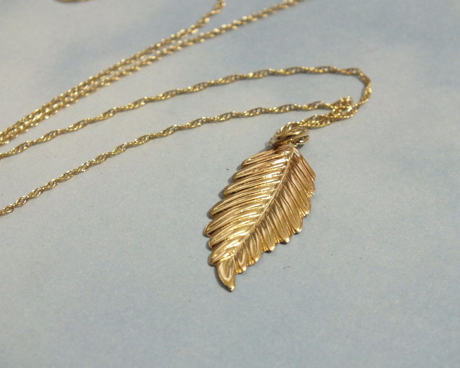 Solid Gold Leaf Necklace 14k Gold Leaf Necklace Minimalist Etsy