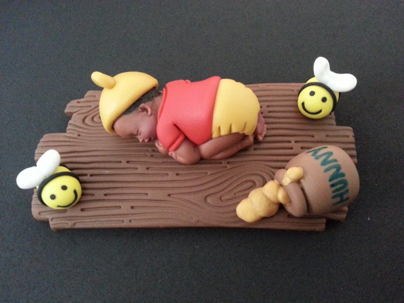 Fondant Winnie the Pooh baby cake topper for Baby Shower Fondant Winnie the Pooh baby cake topper for Baby Shower