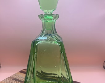 Green glass faceted decanter. Georgeous unknown maker. Crystal clear. Bar cart. Man cave. Father’s Day