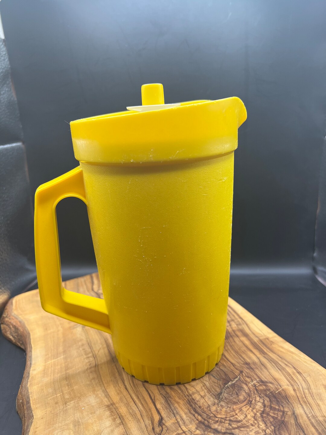 Vintage Tupperware 2 Qt Push Button Pitcher Yellow Tupperware Etsy