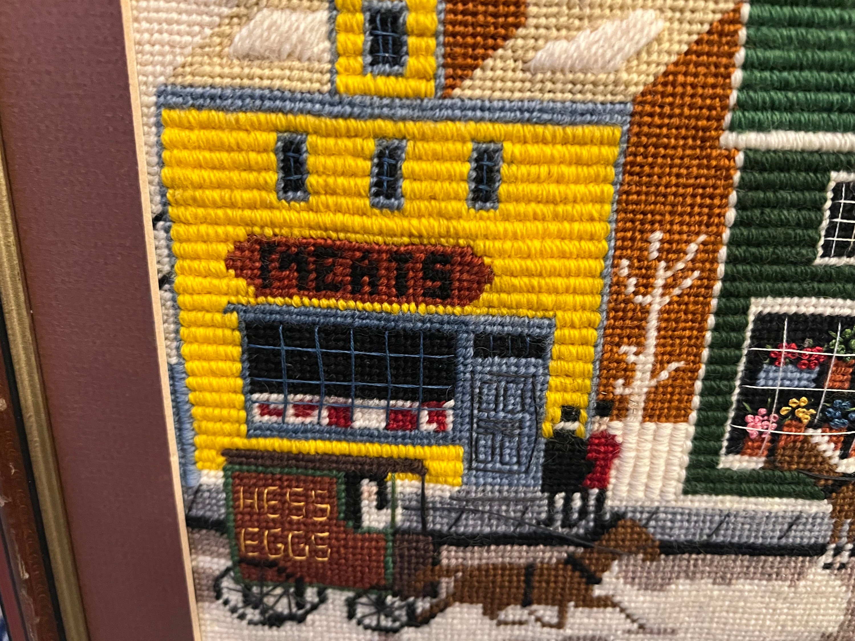 Idée cadeau : broderie réalisée à la main et encadrée sous verre