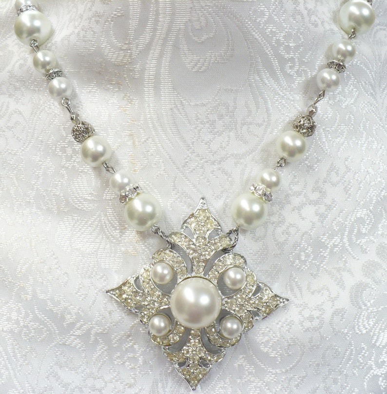 OOAK Vintage White PEARL Rhinestone Sarah Coventry Signed Necklace WEDDING piece white faux pearls Gift Bridesmaid-silver tone metal