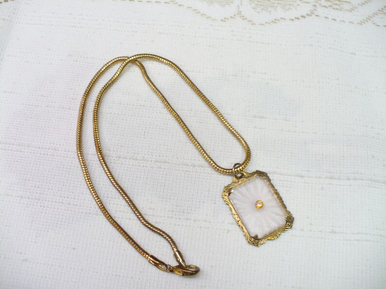 bronze tone frame setting bronzegold tone metal OUTSTANDING Vintage PINK Camphor Glass Pink Rhinestone Pendant Necklace snake chain