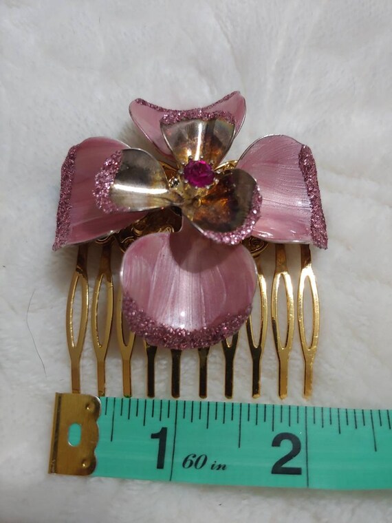 Vintage Chic Floral motif Hair Comb with Pink Rhinestones and Gold Accents Pink Crystal Rhinestone Flower Hair Comb, Victorian Hair  main image 2