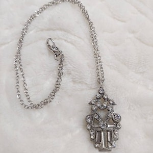 A Gorgeous Authentic Vintage Art Deco Rhinestone Pendant Necklace-silver tone metal-gatsby wedding-flapper bridal-cosplay-bridesmaid gift
