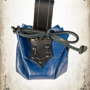 Small Medieval belt purse in leather for LARP, action roleplaying and cosplay