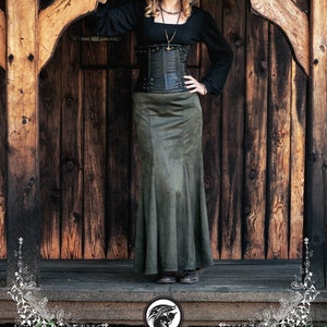 Suede Sirène skirt Viking clothing - Norse garment for women, LARP costume and shield-maiden cosplay